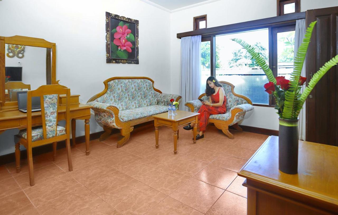 Dewi Sinta Hotel And Restaurant Танах Лот Экстерьер фото