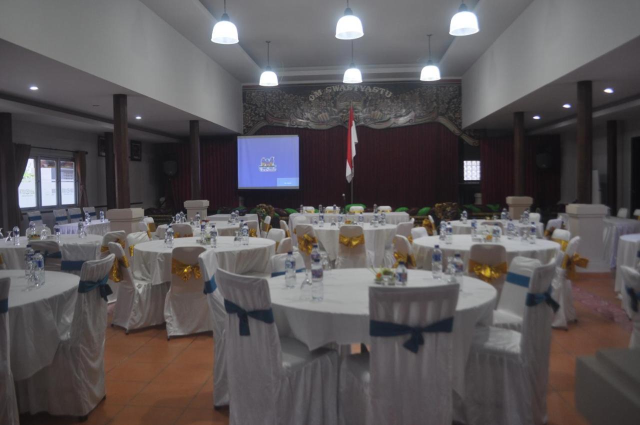 Dewi Sinta Hotel And Restaurant Танах Лот Экстерьер фото