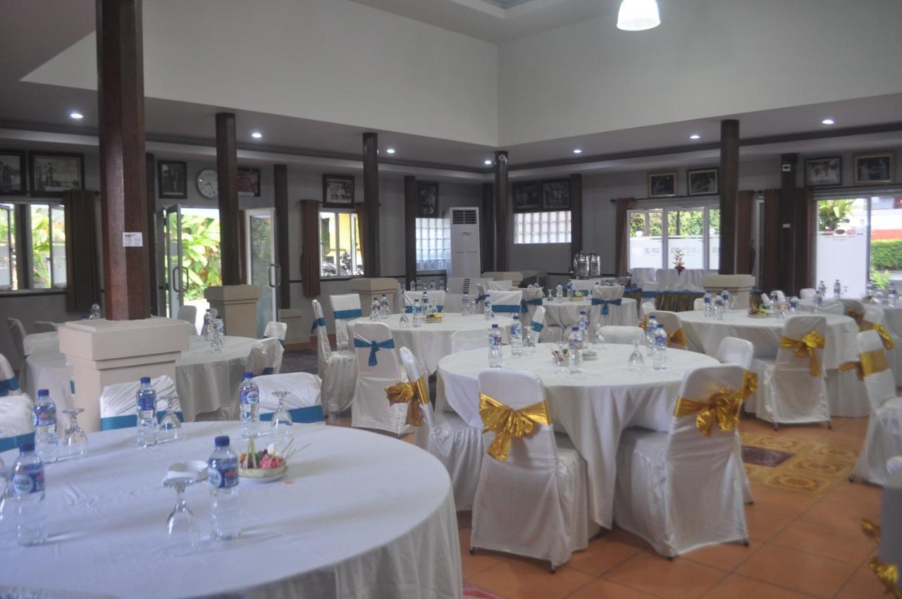 Dewi Sinta Hotel And Restaurant Танах Лот Экстерьер фото